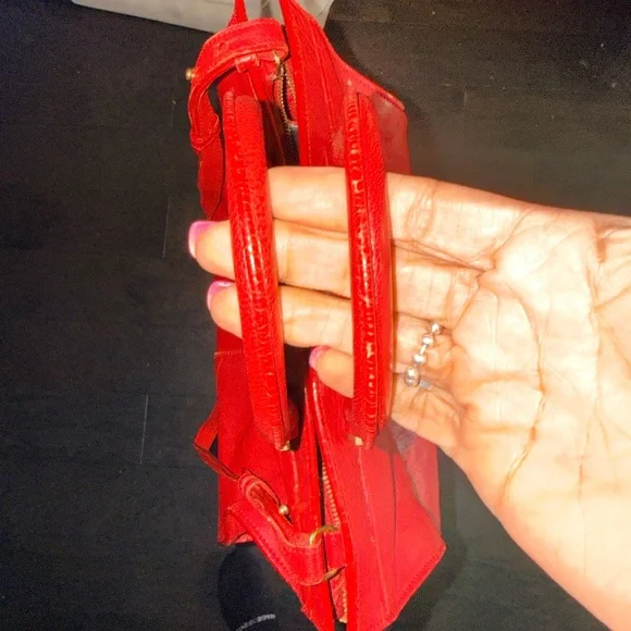 Yves Saint Laurent Bold Red Satchel - Picture 5 of 9